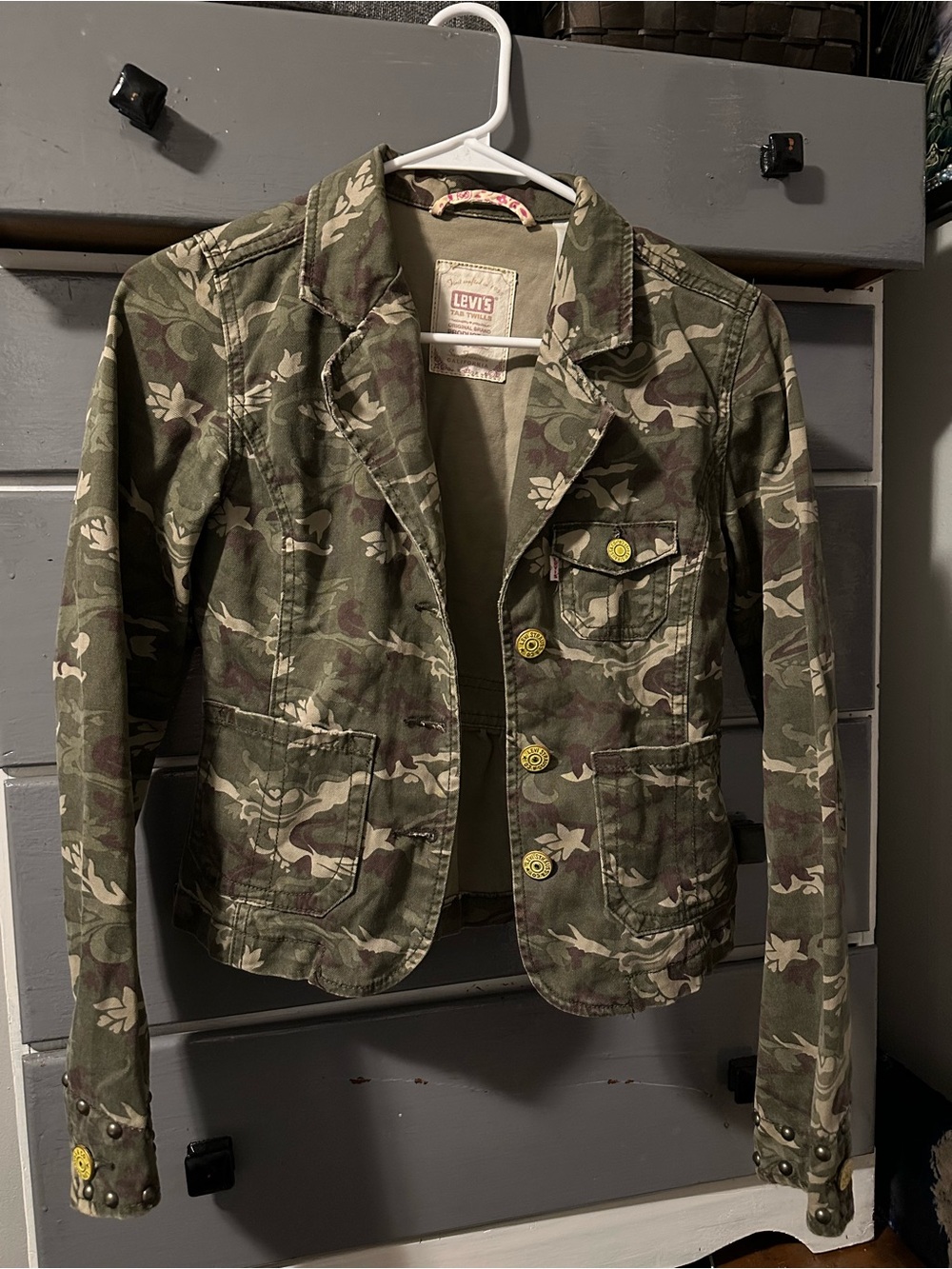 Levi's Women's Olive Camo Heart print Jacket